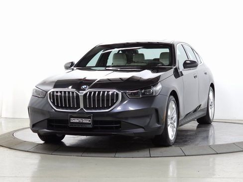 Certified 2025 BMW 530i xDrive image 4