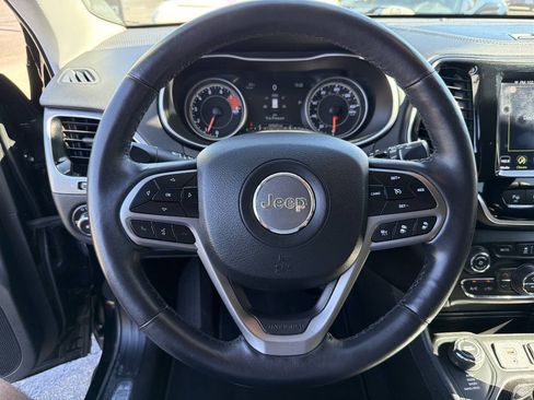 Used 2019 Jeep Cherokee Limited w/ Technology Group AWD/4WD image 33