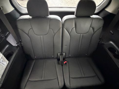 Certified 2023 Kia Sorento EX AWD/4WD image 30