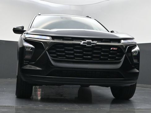 Certified 2026 Chevrolet Trax RS w/ Driver Confidence Package FWD image 37