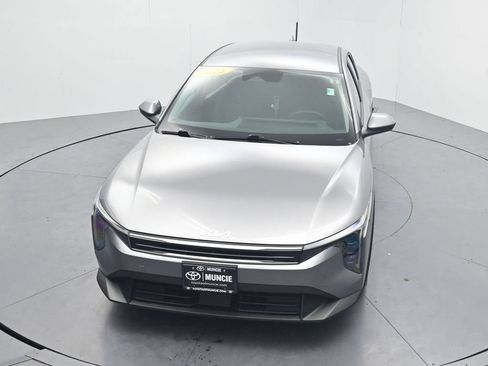 Used 2025 Kia K4 FWD image 47