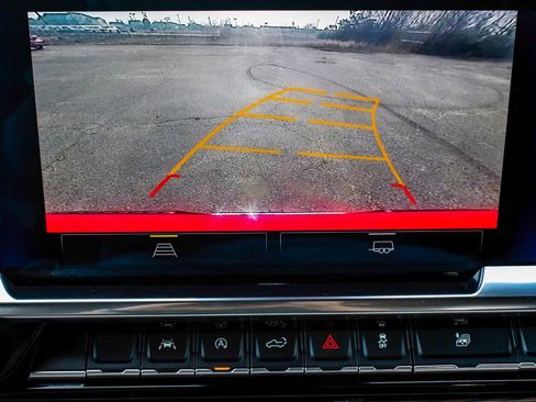 Used 2024 Chevrolet Silverado 1500 LT image 19