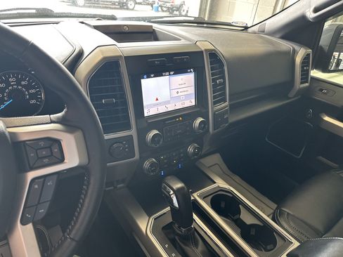 Used 2019 Ford F150 Lariat w/ Equipment Group 502A Luxury AWD/4WD image 4