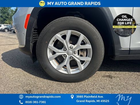 Used 2023 Jeep Grand Cherokee L Limited w/ Luxury Tech Group II AWD/4WD image 30