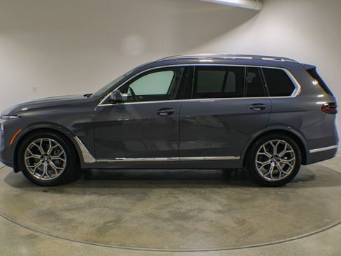 Used 2023 BMW X7 xDrive40i w/ Executive Package AWD/4WD image 2