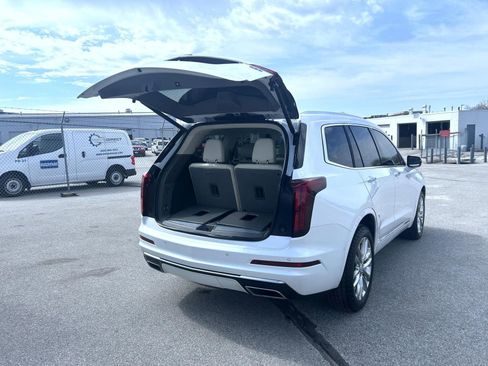 Used 2021 Cadillac XT6 Premium Luxury image 23