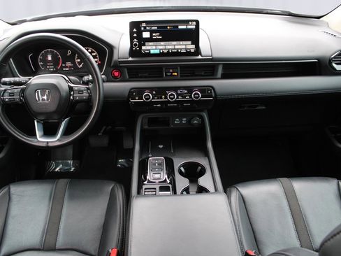 Used 2024 Honda Pilot EX-L image 2