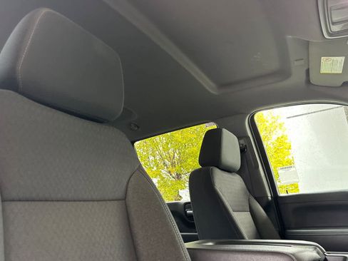 Used 2023 Chevrolet Silverado 2500 LT w/ Convenience Package image 17