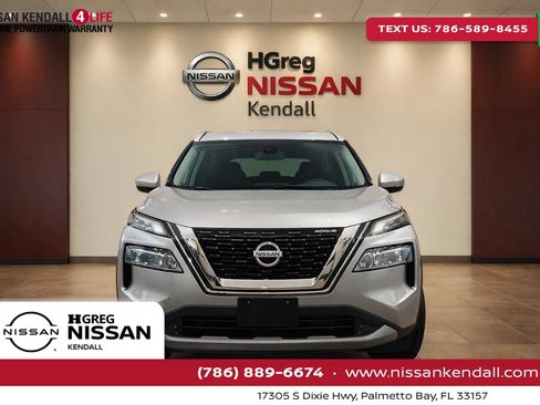 Certified 2022 Nissan Rogue SV FWD image 1
