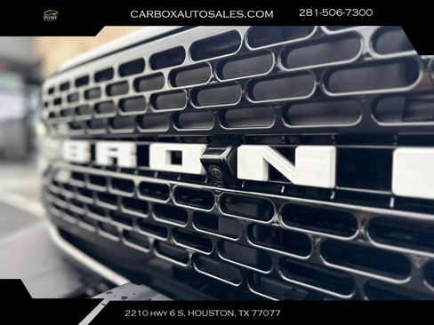 Used 2024 Ford Bronco Wildtrak AWD/4WD image 40