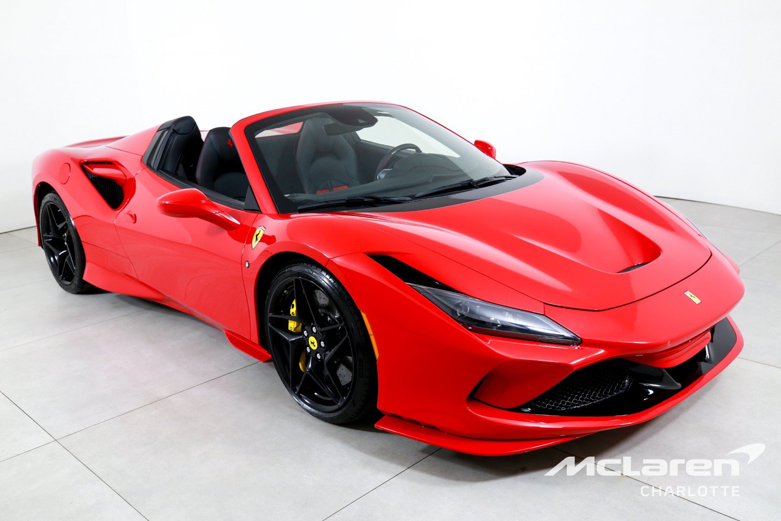 Used 2021 Ferrari F8 Tributo RWD image 4