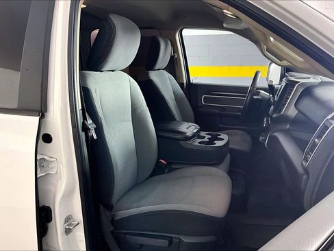 Used 2019 RAM 2500 Big Horn AWD/4WD image 9