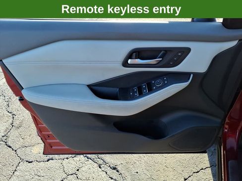 Used 2022 Nissan Rogue SL image 28