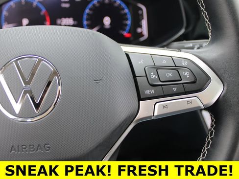 Certified 2023 Volkswagen Taos SEL AWD/4WD image 12