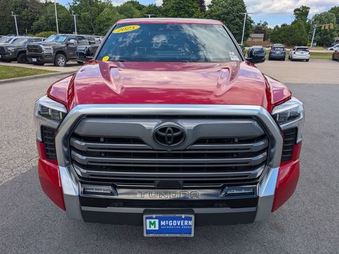 Used 2025 Toyota Tundra Limited AWD/4WD image 9