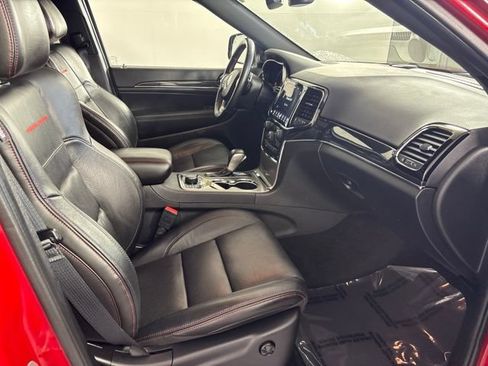 Used 2021 Jeep Grand Cherokee Trailhawk w/ Trailhawk Luxury Group AWD/4WD image 36