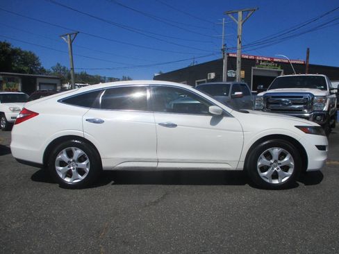 Used 2010 Honda Crosstour EX-L image 5