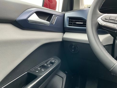 Used 2022 Volkswagen Taos SE w/ IQ.Drive SE Package image 22