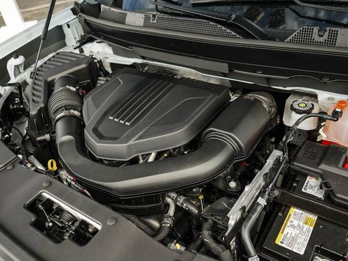 New 2026 GMC Acadia Elevation AWD/4WD image 7