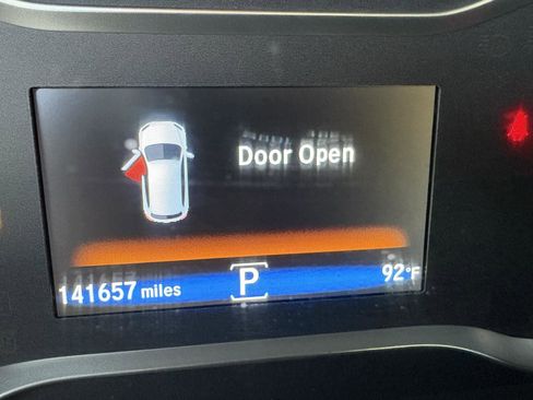 Used 2016 Honda Pilot Touring image 29
