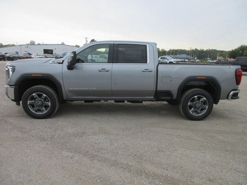 New 2026 GMC Sierra 2500 SLE w/ SLE Value Package; image 10