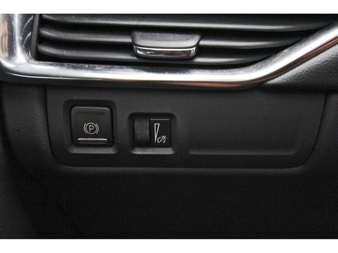 Used 2022 Cadillac XT4 Sport w/ Comfort Package FWD image 19