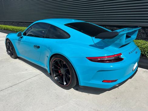 Certified 2018 Porsche 911 GT3 RWD image 3