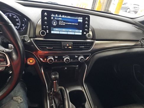 Used 2019 Honda Accord Sport image 11