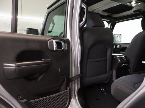 Used 2021 Jeep Wrangler Unlimited Sport image 26