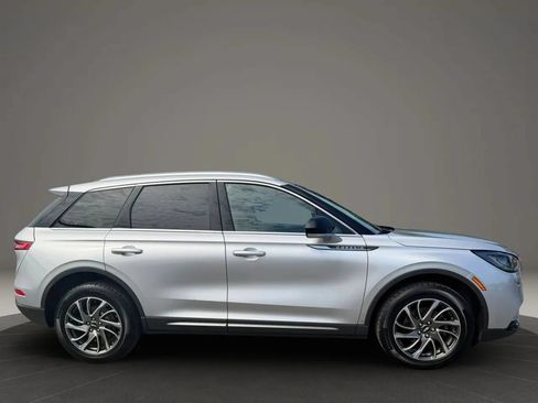 Used 2020 Lincoln Corsair AWD w/ Equipment Group 101A image 4