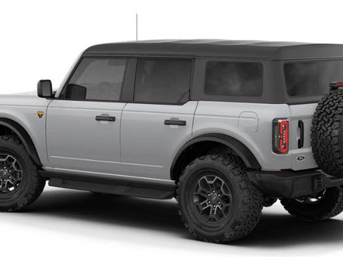 New 2026 Ford Bronco Badlands image 3