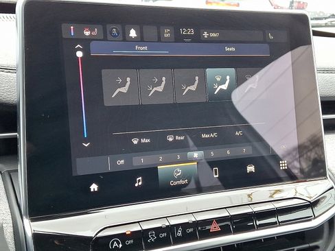 Certified 2023 Jeep Compass Latitude image 19