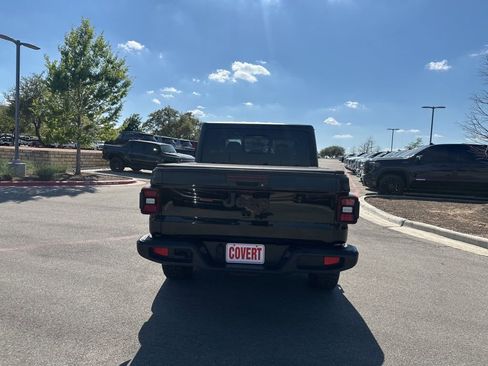 Used 2022 Jeep Gladiator Willys image 8