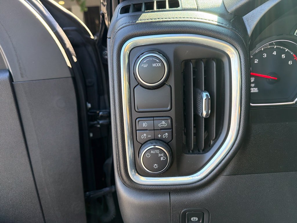 Used 2021 Chevrolet Silverado 1500 RST w/ Bed Protection Package RWD image 22
