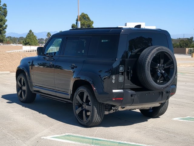 New 2026 Land Rover Defender 110 X-Dynamic SE AWD/4WD image 9