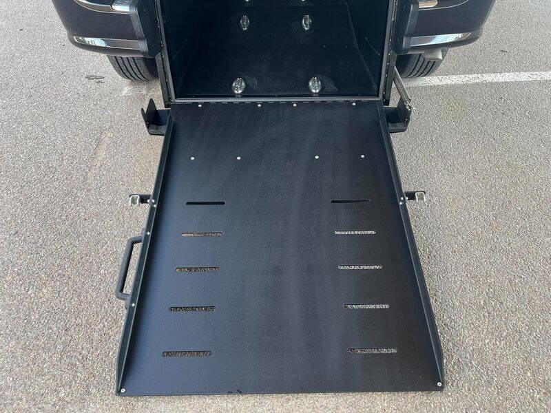 Used 2018 Dodge Grand Caravan SE w/ UConnect Hands-Free Group FWD image 46