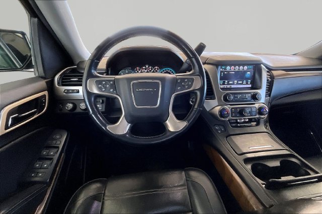 Used 2019 GMC Yukon XL Denali w/ Denali Ultimate Package AWD/4WD image 8