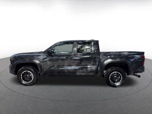 Used 2025 Toyota Tacoma TRD Off-Road image 8