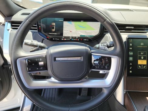 Used 2024 Land Rover Range Rover SE AWD/4WD image 20