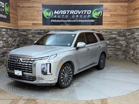 Used 2023 Hyundai Palisade Calligraphy AWD/4WD image 4