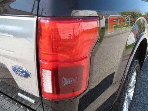 Used 2018 Ford F150 Platinum w/ Equipment Group 701A Luxury AWD/4WD image 86