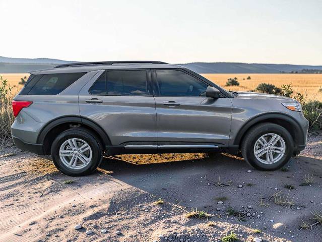 Certified 2024 Ford Explorer XLT AWD/4WD image 6
