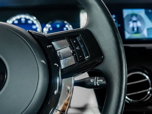 Used 2019 Rolls-Royce Phantom Sedan image 45