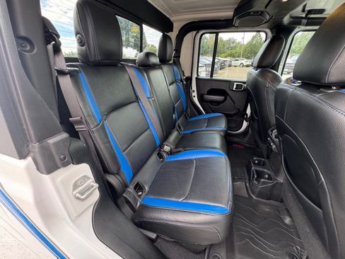 Used 2021 Jeep Gladiator Sport AWD/4WD image 18
