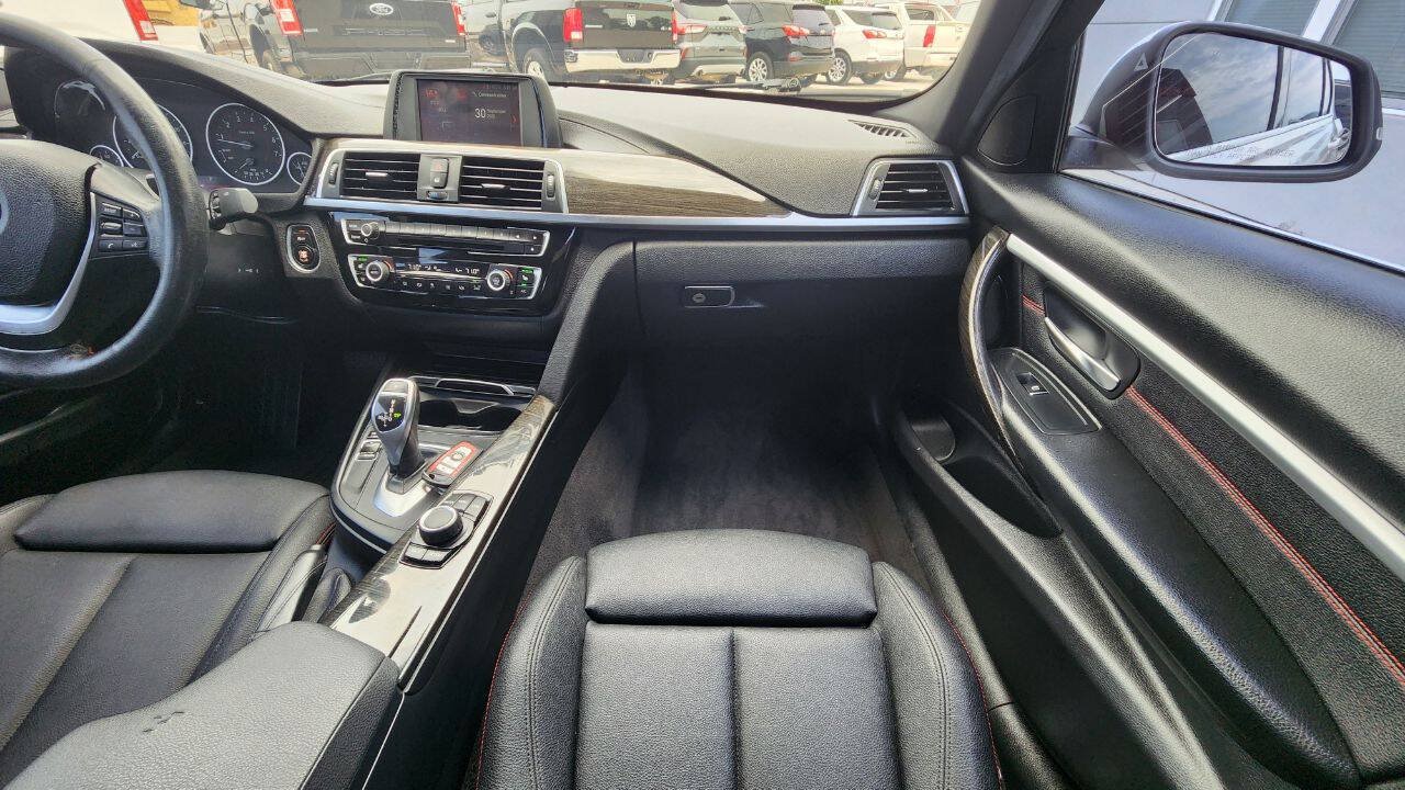 Used 2018 BMW 330i Sedan RWD image 15