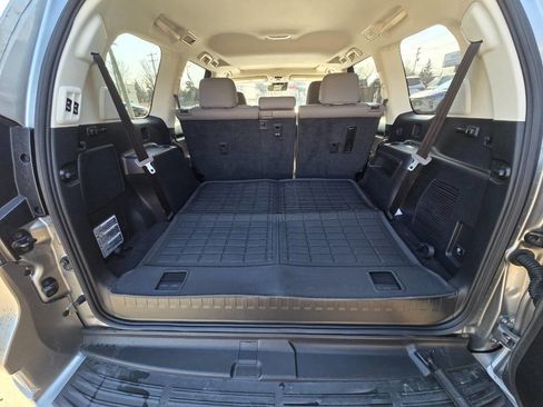 Used 2023 Lexus GX 460 Premium image 15