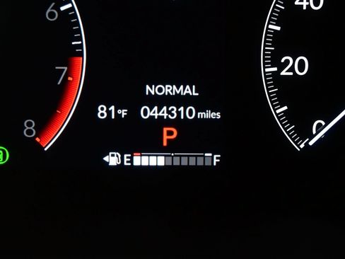 Used 2024 Honda HR-V LX image 24