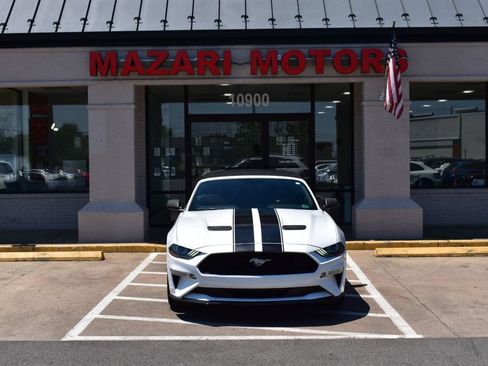 Used 2020 Ford Mustang Premium RWD image 7