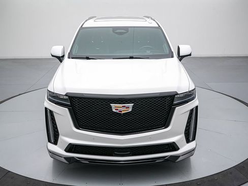 Used 2024 Cadillac Escalade V image 9