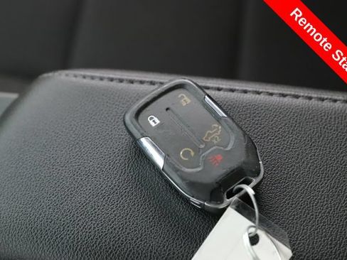 Used 2019 Chevrolet Silverado 1500 RST w/ Convenience Package AWD/4WD image 3